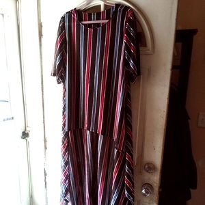 Ashley Stewart high low top 4x